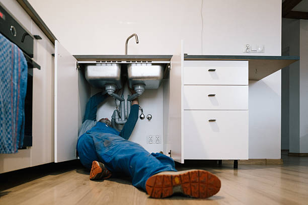 Professional Leak Detection technician working in Sharon Center, OH